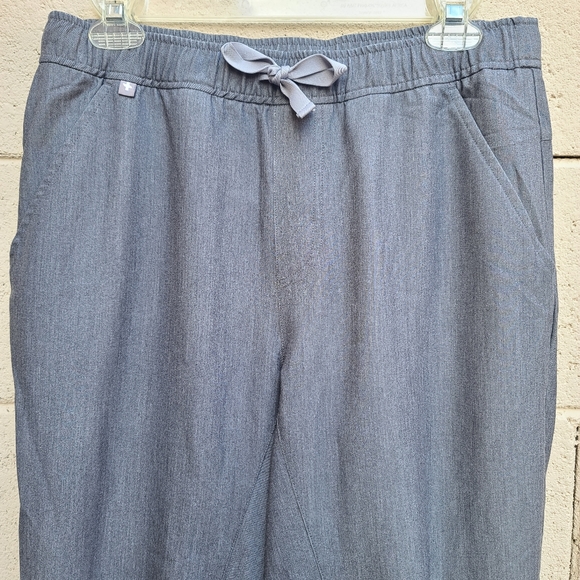 Figs | Men's Tansen Heathered Gray Jogger Scrub Pants Size Medium - Picture 2 of 16